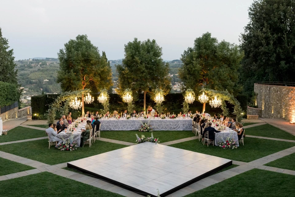 Flooring and Stage Solutions for Lakeside Lawns